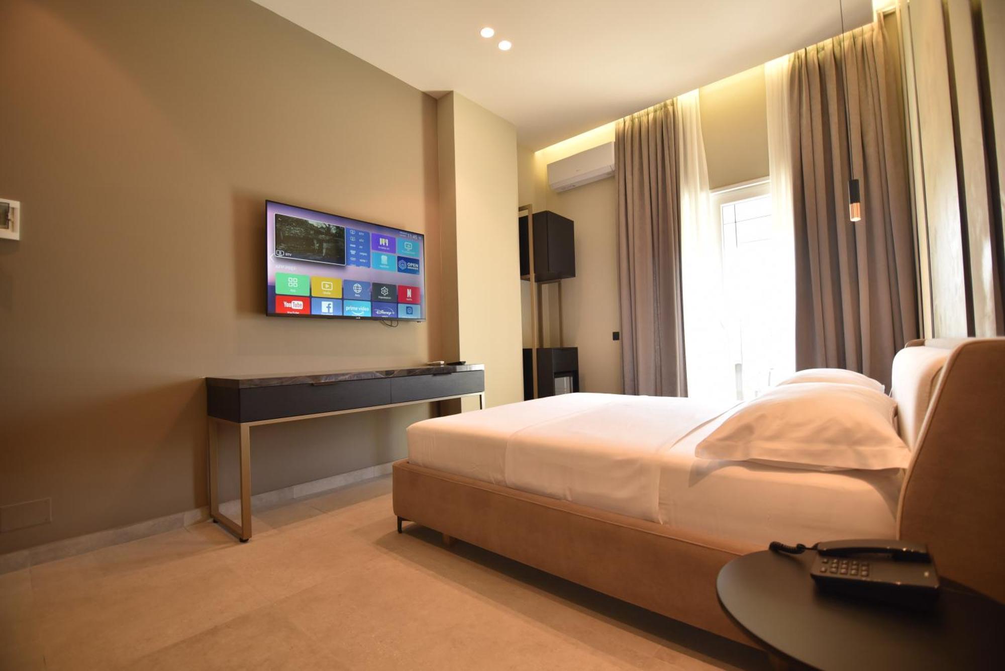 Nuna Hotel Radhimë Habitación foto